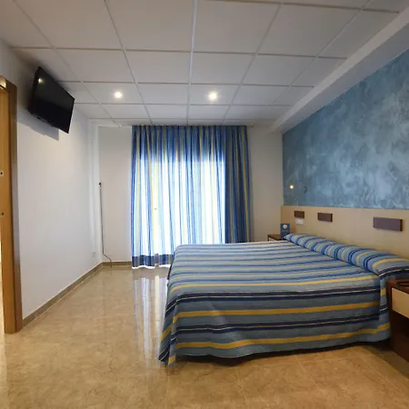 Internacional Hotel 3*