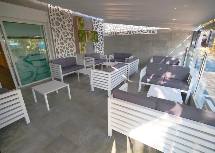 因特纳克纳尔酒店 酒店 3*