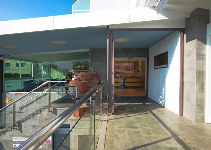 因特纳克纳尔酒店 酒店