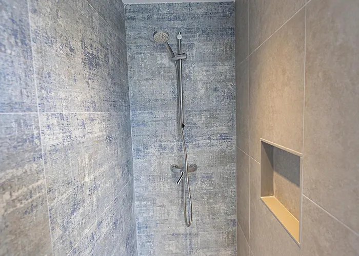 Internacional Hotel 3*