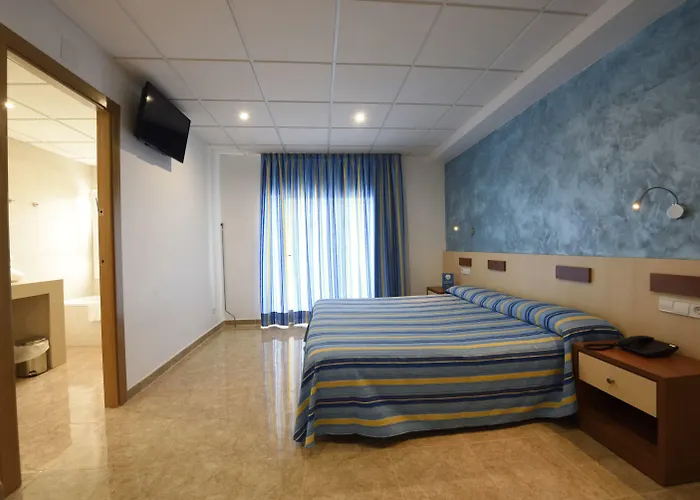 Internacional Hotel 3*