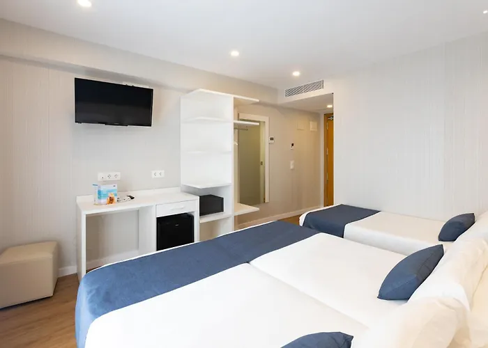 Internacional Hotel 3*