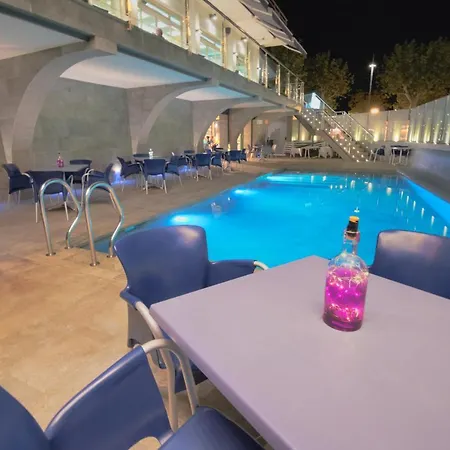Hotell Internacional 2*